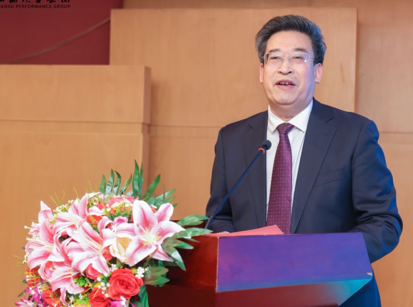 甘肃演艺集团党委书记、董事长陈其银先生致辞.jpg